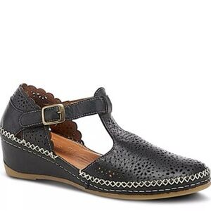 NWOT Spring Step Airy Sandal Black Leather T Strap Mary Jane Sandals Shoes